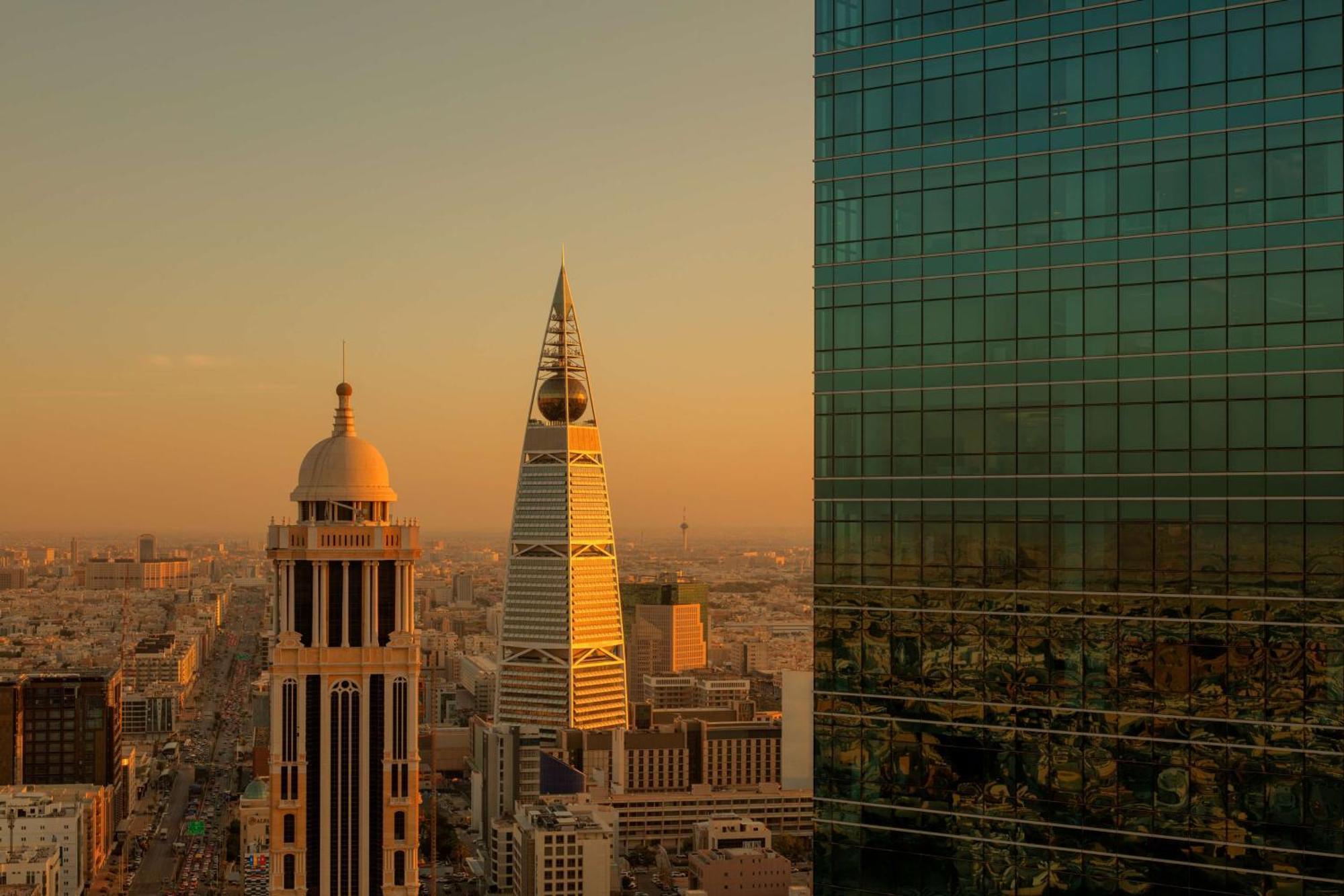 ไฮแอท รีเจนซี ริยาดห์ โอลาฮา Hotel ภายนอก รูปภาพ Kingdom Centre, Riyadh